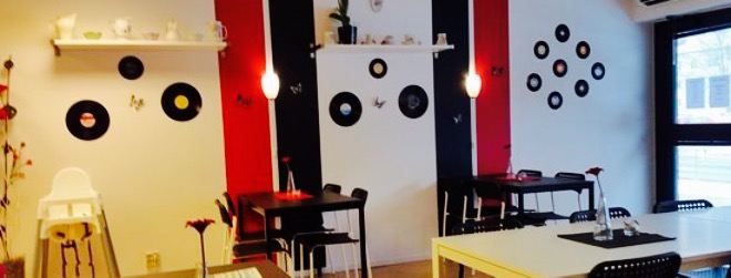 Hella & Pillas Cafe AB