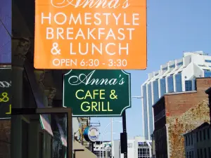 Anna's Cafe & Grill