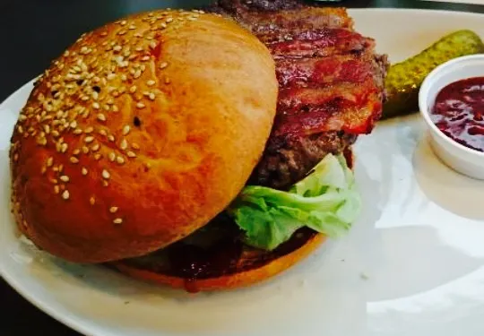 flo - Steak & Burger