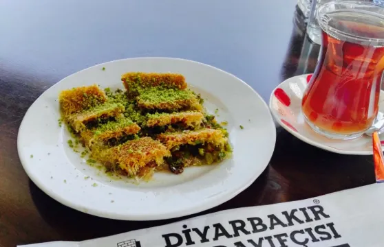 Diyarbakir Kadayifcisi