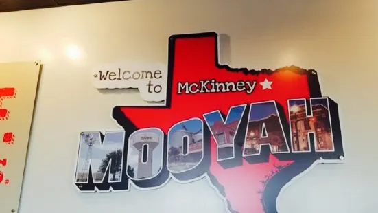 MOOYAH Burgers, Fries & Shakes