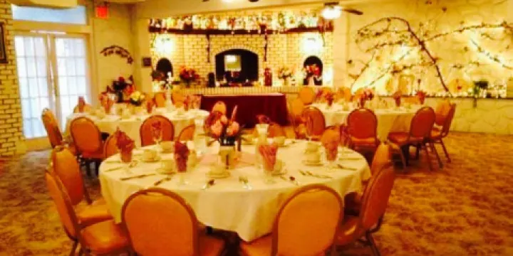 Macera's Italian Restaurant