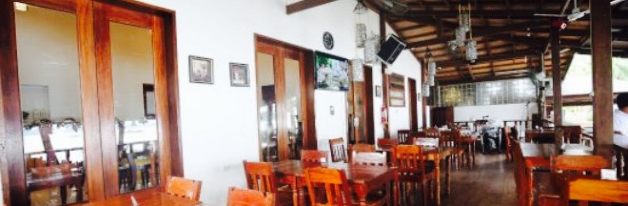 Doublegem Sunset Bar & Restaurant