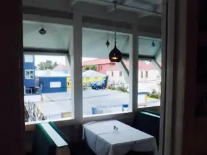 Hemingways Caribbean Cafe
