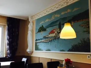 Kostas Taverne