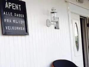 Nevlunghavn Gjestgiveri & Restaurant