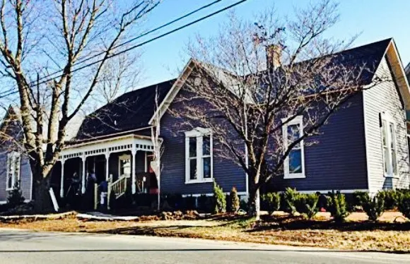 The Coffee House at Second and Bridge