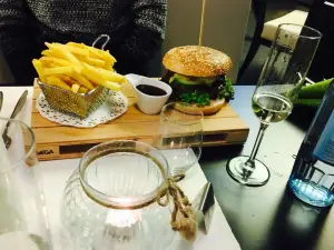 Restaurant & Café Esszimmer