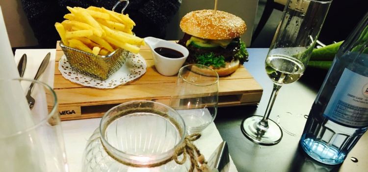Restaurant & Café Esszimmer
