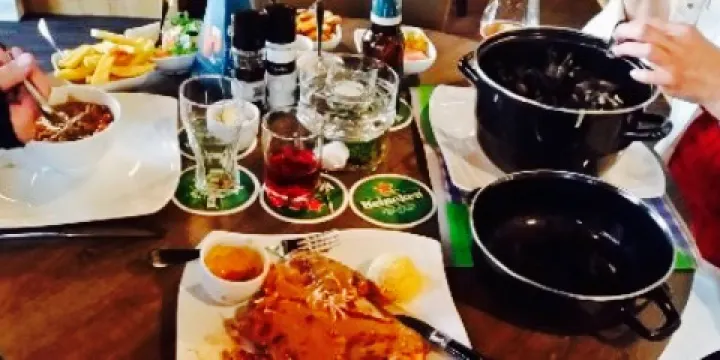 Restaurant Cafe Aan Een