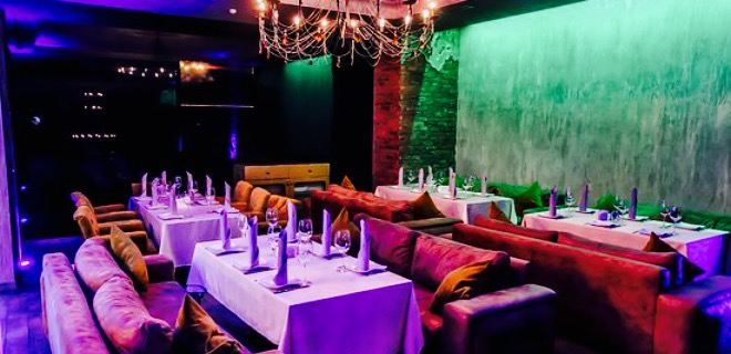 Circle Restaurant & Music hall