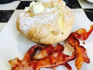 Big Apple Cafe