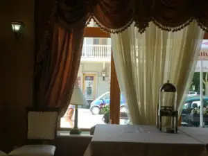 Bar Restaurant Deja Vu