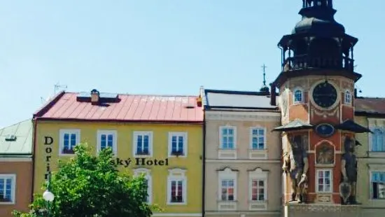 Mestsky Hotel Dorinka