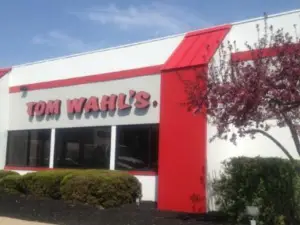 Tom Wahl's Newark
