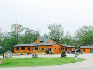 Twin Bridge Resort and Supper Club