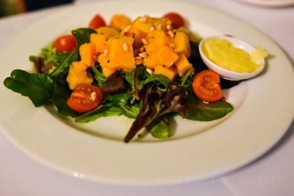 The Hero of Waterloo Hotel