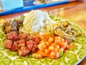 Highway Inn Kaka'ako