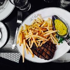Les Bubbles Steakhouse User Photo