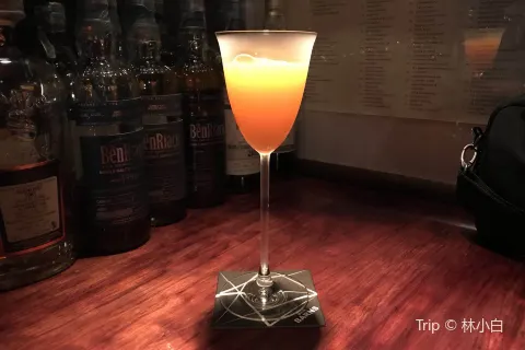 BAR BARNS