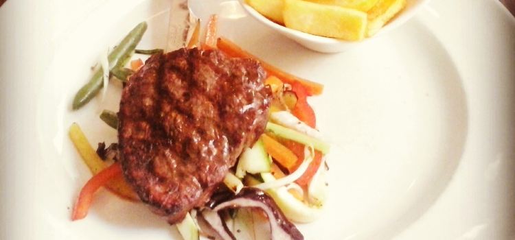 Zoe's Bar & Grill