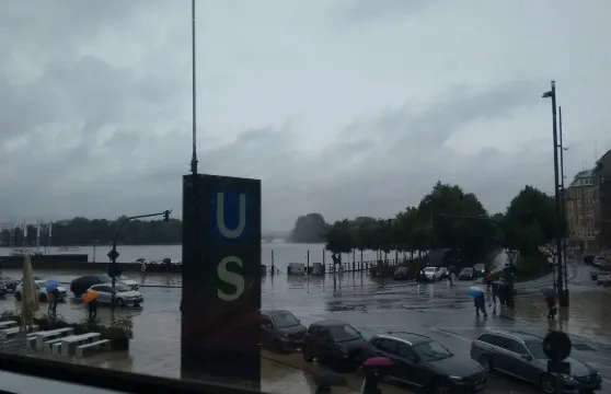 BLOCK HOUSE Jungfernstieg