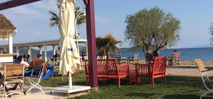 Kefi Restaurant & Beach