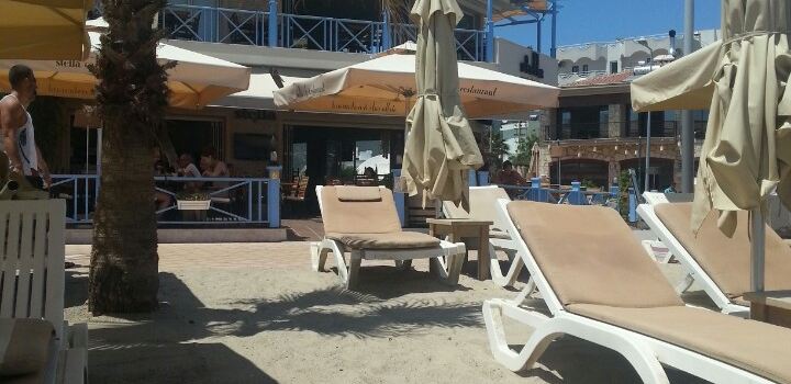 Stella Beach Restaurant & Bar