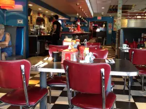 The Roundabout Diner & Lounge