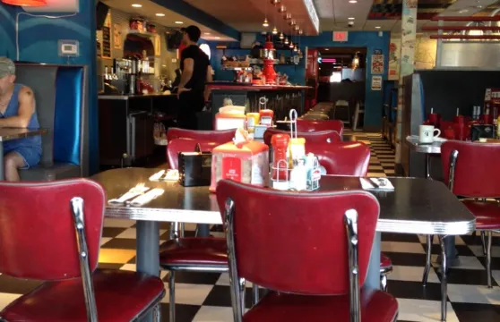 The Roundabout Diner & Lounge