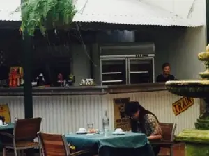 Courtyard Cafe