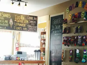 Myrtle & Rosie's Café