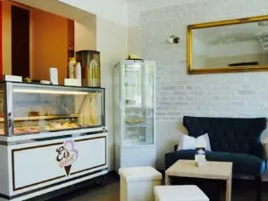 Eisgeliebt - Das Café am Schillerplatz