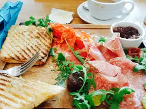 Town Hall Cafe Deli