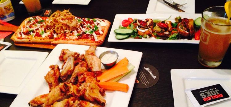 Shoeless Joe's Sports Grill