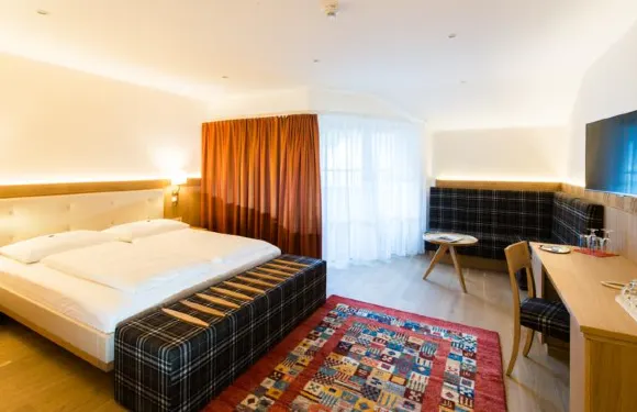 賽盆鮑爾蘭德酒店