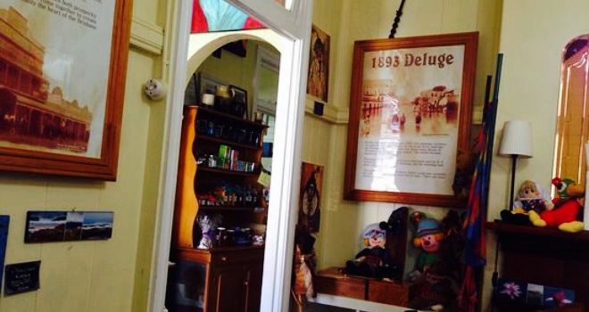 Nash Gallery & Cafe