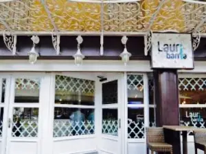 Bar Cafe Lauri Barria