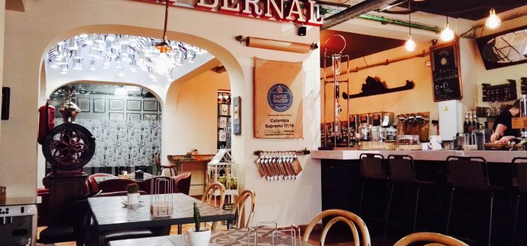 CAFES BERNAL