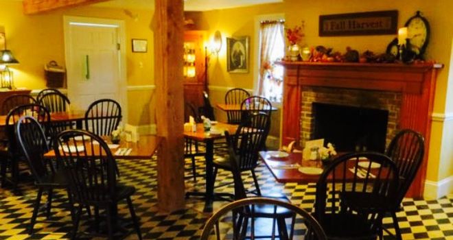 Tin Roof Mercantile and Cafe