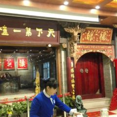 云南兰老鸭学成饭店(宜良店) User Photo