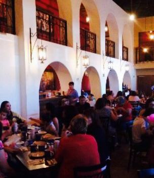 Criollos & Mestizos Restaurante