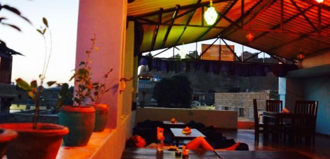 Dylan Cafe and Guest House
