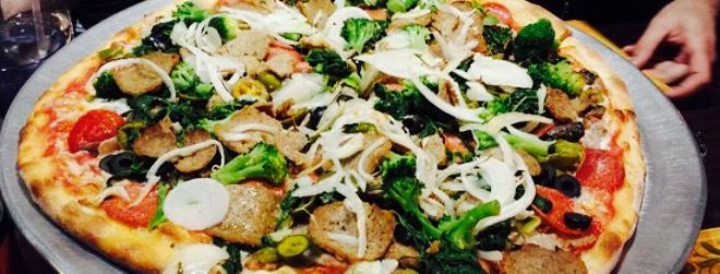 Red Moon Pizza