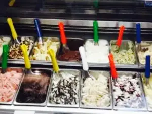 Gelateria Leccami