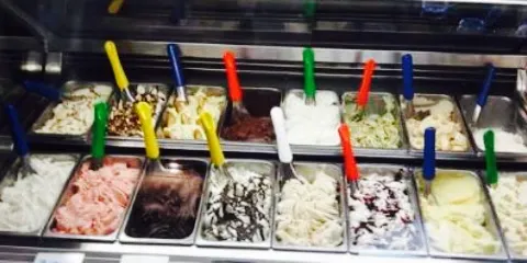 Gelateria Leccami