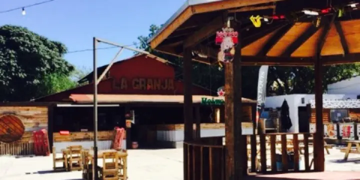 Plaza La Granja, Food Trucks Co.