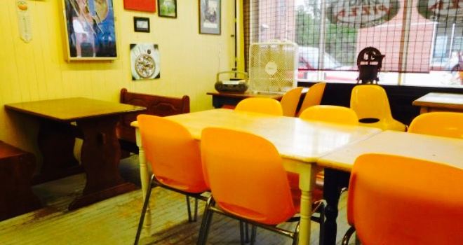 Dino's Pizza
