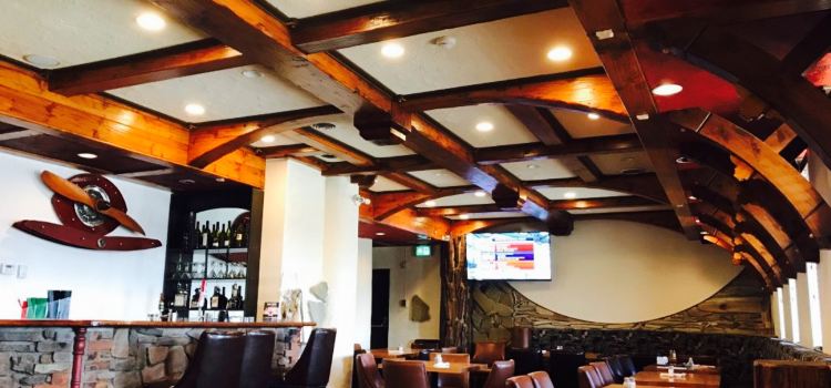 Riverhouse Restaurant