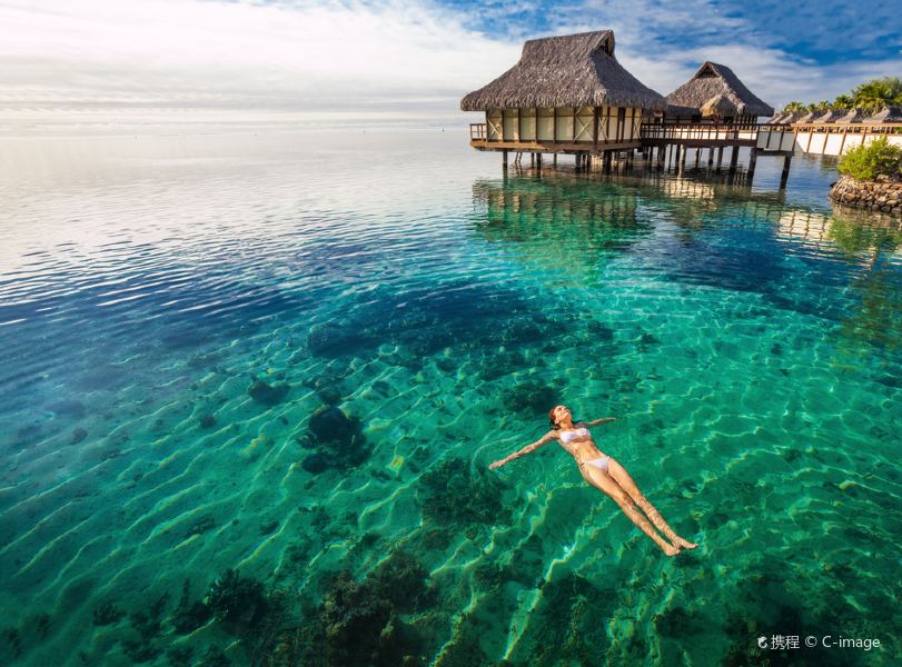 Sint Maarten to Moorea Flights